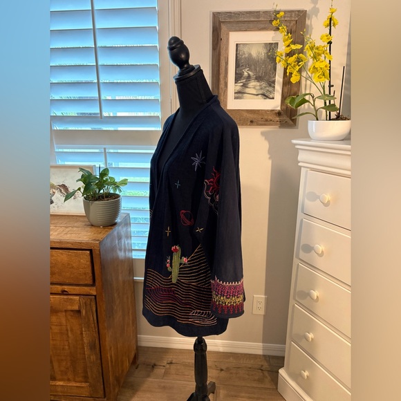 Johnny Was NWT
BIYA SHORT KIMONO SAGUARO - Navy, XL - Picture 4 of 12